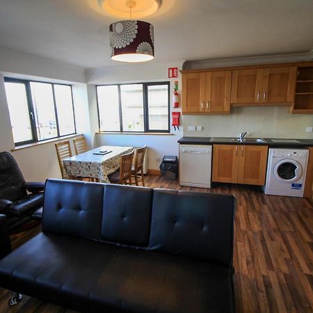 Seaside Views Apartment Голуей Екстериор снимка