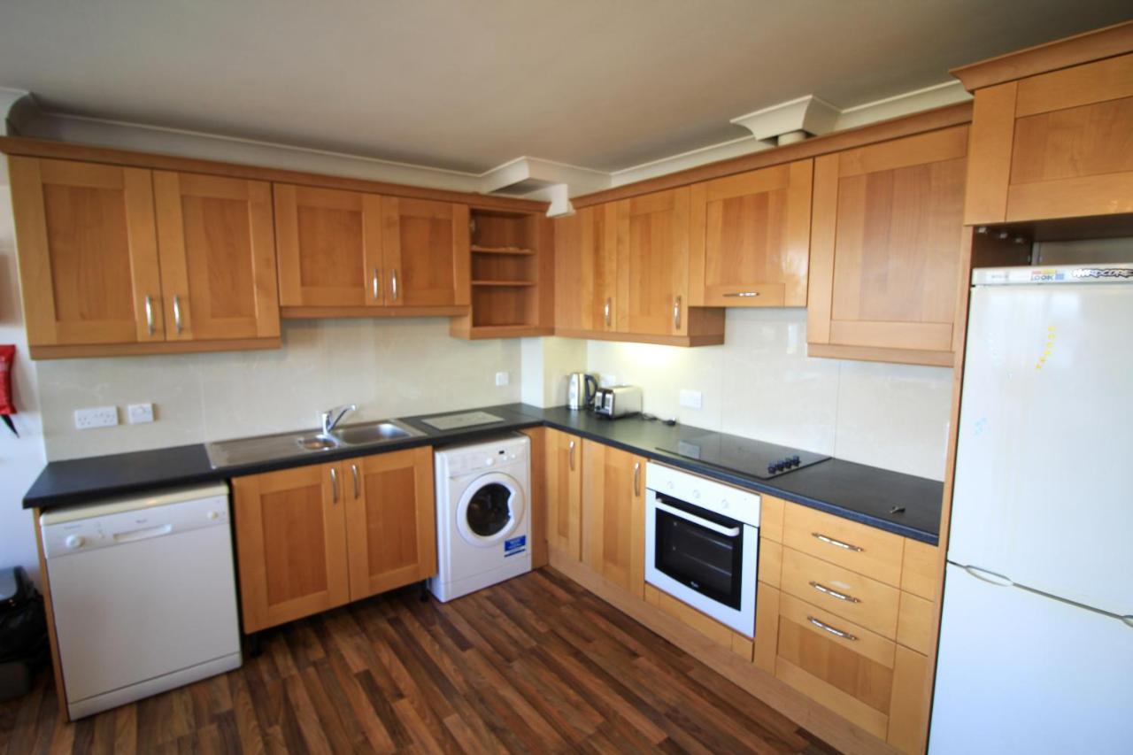 Seaside Views Apartment Голуей Екстериор снимка