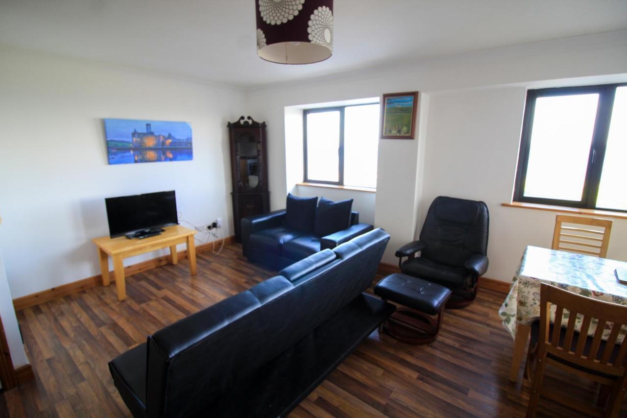 Seaside Views Apartment Голуей Екстериор снимка