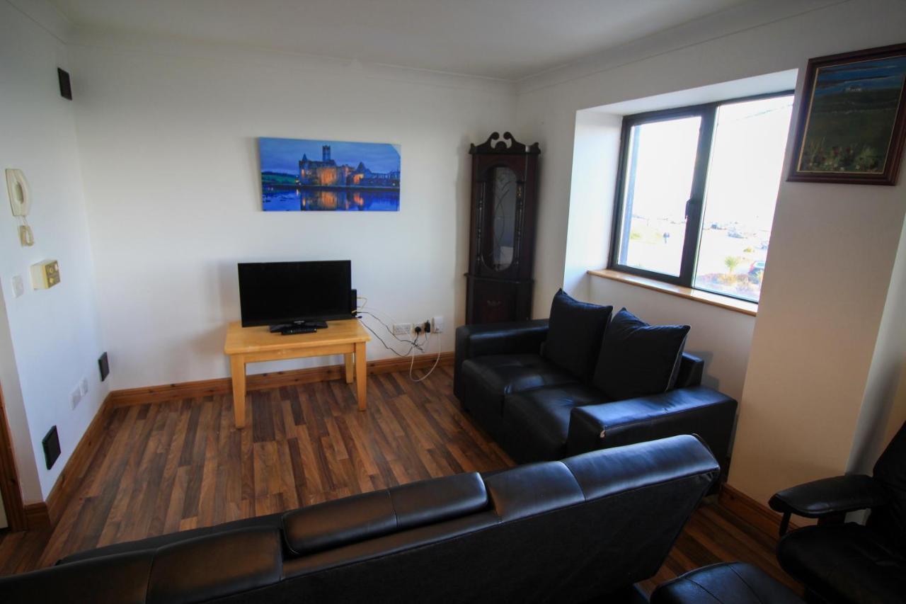 Seaside Views Apartment Голуей Екстериор снимка